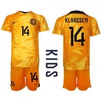 Otroški Nogometni dresi Nizozemska Davy Klaassen #14 Domači SP 2022 Kratek Rokav (+ Kratke hlače)